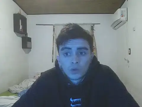 Snapshot of Rodrigo99_9 chatting on May 7, 2026, 5:29 pm Rodrigo99 9 online show from May 7, 2026, 5:29 pm
