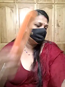 Snapshot of sutari84 chatting on July 16, 2026, 11:22 pm sutari84 online show from July 16, 2026, 11:22 pm