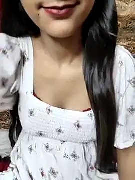 Snapshot of Indian-Aleena chatting on October 7, 2025, 8:17 pm Indian-Aleena online show from October 7, 2025, 8:17 pm