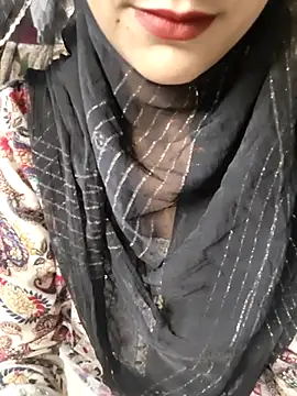Snapshot of Indian-Aleena chatting on June 1, 2026, 6:48 am Indian-Aleena online show from June 1, 2026, 6:48 am