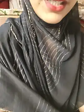 Snapshot of Indian-Aleena chatting on June 5, 2026, 6:13 pm Indian-Aleena online show from June 5, 2026, 6:13 pm