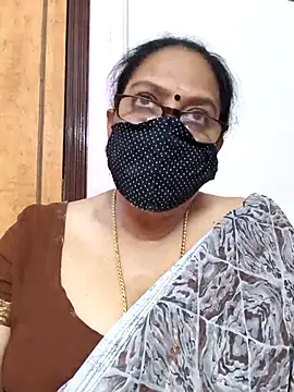 Snapshot of heera-rani chatting on September 23, 2025, 2:31 pm heera-rani online show from September 23, 2025, 2:31 pm