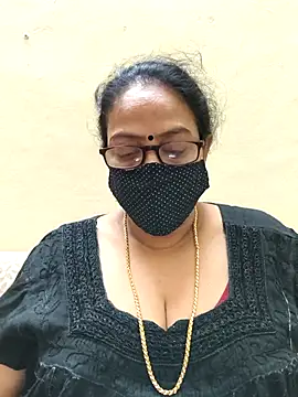 Snapshot of heera-rani chatting on October 9, 2025, 11:30 am heera-rani online show from October 9, 2025, 11:30 am