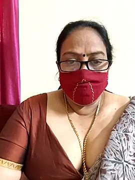 Snapshot of heera-rani chatting on March 23, 2026, 5:55 am heera-rani online show from March 23, 2026, 5:55 am