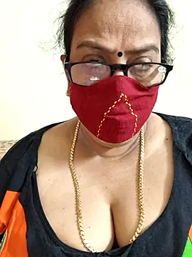 Snapshot of heera-rani chatting on April 11, 2026, 7:45 am heera-rani online show from April 11, 2026, 7:45 am