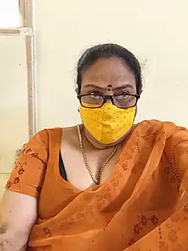 Snapshot of heera-rani chatting on June 19, 2026, 5:01 am heera-rani online show from June 19, 2026, 5:01 am