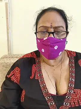 Snapshot of heera-rani chatting on June 25, 2026, 4:34 am heera-rani online show from June 25, 2026, 4:34 am