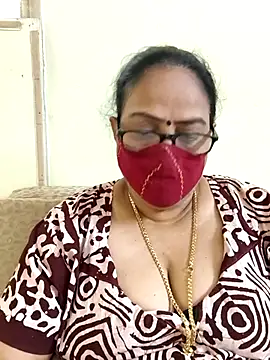 Snapshot of heera-rani chatting on July 9, 2026, 8:51 am heera-rani online show from July 9, 2026, 8:51 am