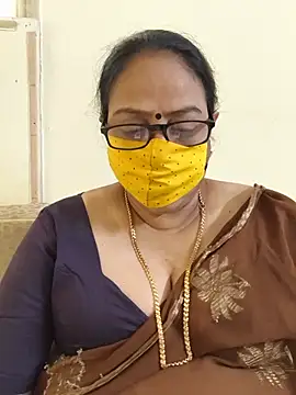 Snapshot of heera-rani chatting on July 11, 2026, 5:54 am heera-rani online show from July 11, 2026, 5:54 am