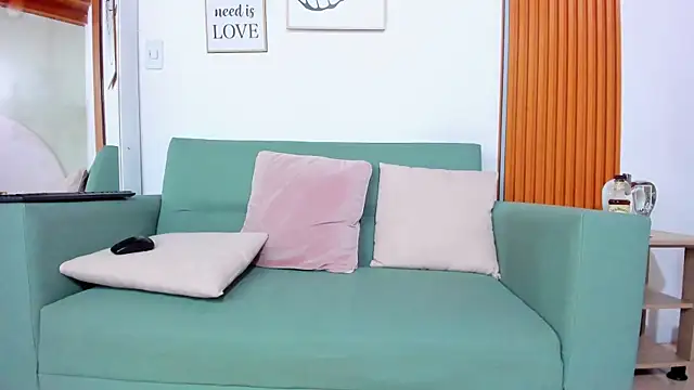 Snapshot of KyleDusk chatting on November 29, 2025, 1:03 pm KyleDusk online show from November 29, 2025, 1:03 pm