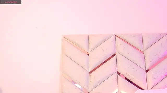 AlanaDoll online show from February 12, 2026, 7:09 pm