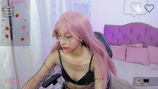 Snapshot of HANNI_TAY chatting on November 30, 2025, 11:58 am HANNI TAY online show from November 30, 2025, 11:58 am