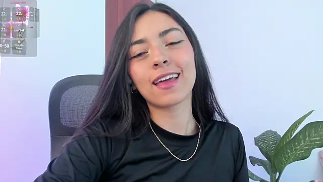 canelleGarces online show from March 25, 2026, 6:14 pm