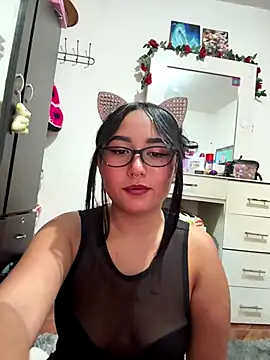 saranghae  online show from October 26, 2025, 2:39 am