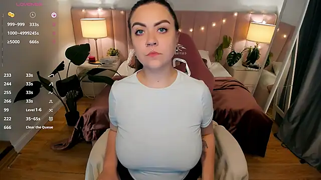 ashton heidii online show from October 17, 2025, 12:14 am