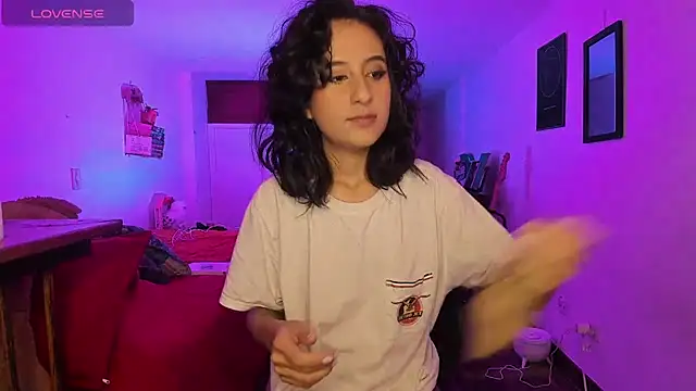 atenea dragon   online show from October 18, 2025, 4:59 am