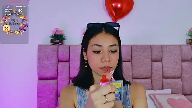 Snapshot of ScarlettLuxe chatting on October 22, 2025, 11:54 am ScarlettLuxe online show from October 22, 2025, 11:54 am