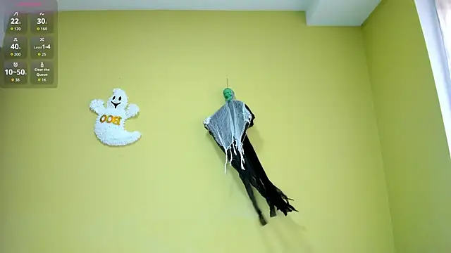 Snapshot of loreen_grey chatting on October 12, 2025, 8:19 pm loreen grey online show from October 12, 2025, 8:19 pm