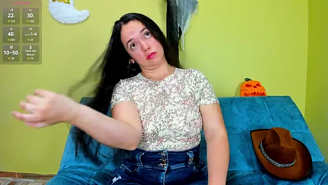 Snapshot of loreen_grey chatting on October 17, 2025, 8:11 pm loreen grey online show from October 17, 2025, 8:11 pm