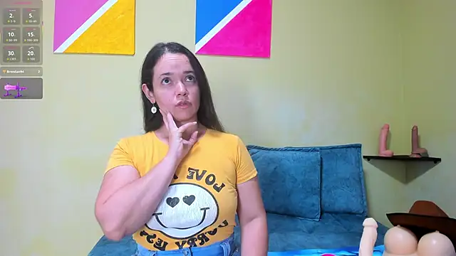 Snapshot of loreen_grey chatting on November 26, 2025, 8:10 pm loreen grey online show from November 26, 2025, 8:10 pm