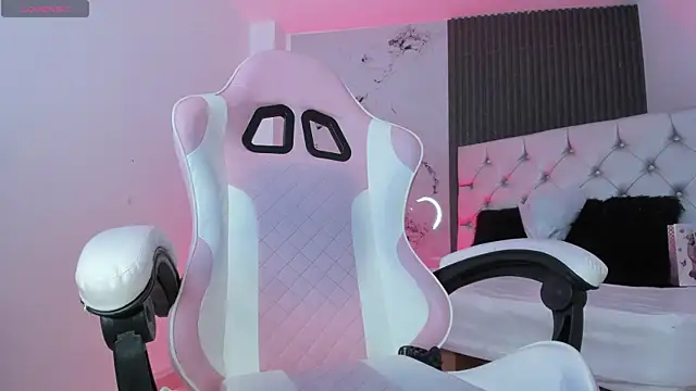 Snapshot of chloesagee chatting on November 8, 2025, 11:47 pm chloesagee online show from November 8, 2025, 11:47 pm