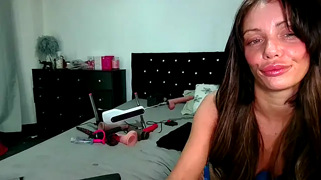 Snapshot of OliviaRyan22 chatting on March 23, 2026, 11:20 pm OliviaRyan22 online show from March 23, 2026, 11:20 pm