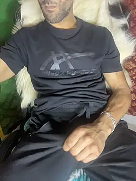 JUSTFORRICH online show from April 22, 2026, 7:15 pm