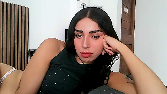 sweetbrunette22 online show from March 25, 2026, 8:04 pm