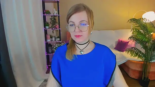 Snapshot of YourUniverser chatting on October 16, 2025, 4:24 am YourUniverser online show from October 16, 2025, 4:24 am