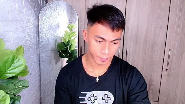 Snapshot of PinooyMilker chatting on October 18, 2025, 4:48 am PinooyMilker online show from October 18, 2025, 4:48 am