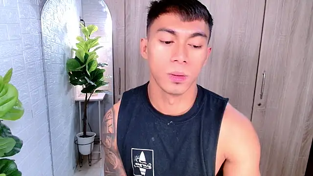 Snapshot of PinooyMilker chatting on November 5, 2025, 3:06 am PinooyMilker online show from November 5, 2025, 3:06 am