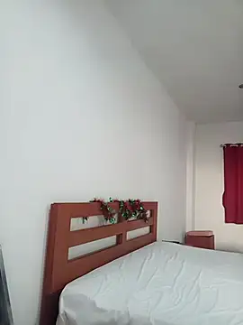 ValleriWind online show from December 1, 2025, 12:15 am