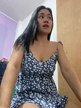 wildpussycat69 online show from May 14, 2026, 7:26 am