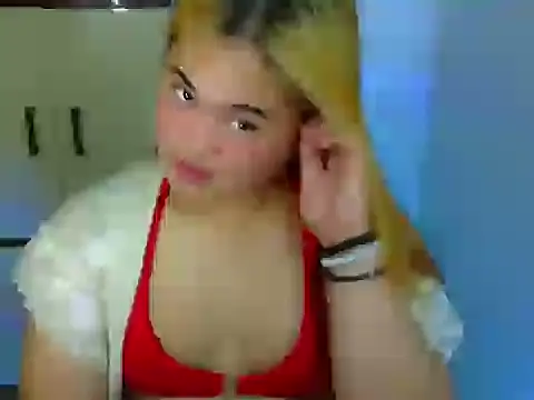 Snapshot of Annierose_ts chatting on February 16, 2026, 7:26 am Annierose ts online show from February 16, 2026, 7:26 am