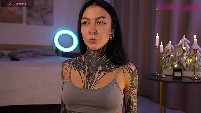 Alise Eve  online show from November 29, 2025, 6:33 pm