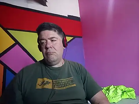 Snapshot of BabyBearMilk chatting on November 11, 2025, 3:45 pm BabyBearMilk online show from November 11, 2025, 3:45 pm