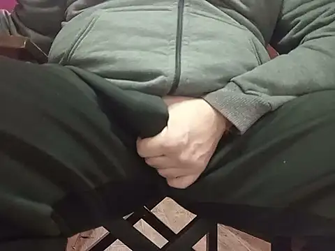 BabyBearMilk online show from July 23, 2026, 5:22 pm