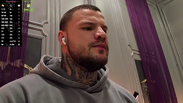 OliverSport online show from November 20, 2025, 3:34 pm