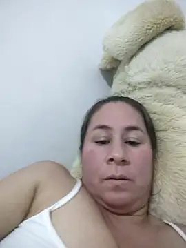 Nala1986 online show from November 8, 2025, 2:01 am