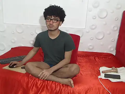 Snapshot of felipecams123 chatting on September 27, 2025, 1:10 am felipecams123 online show from September 27, 2025, 1:10 am