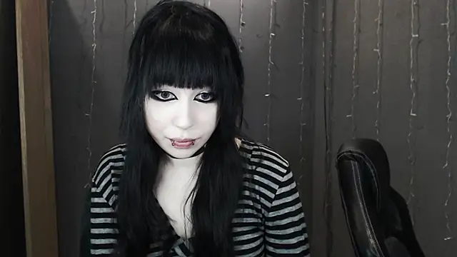 Snapshot of _LUCY_LAVE chatting on March 31, 2026, 11:27 pm LUCY LAVE online show from March 31, 2026, 11:27 pm