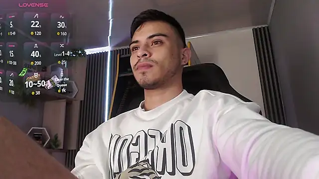 Bastian MCcormick online show from November 29, 2025, 12:52 pm