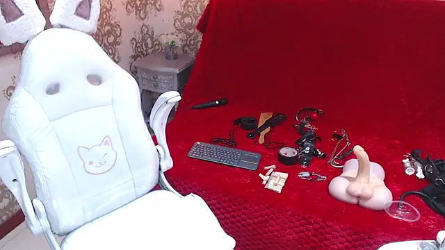 KendyLoveLans online show from June 4, 2026, 1:44 am