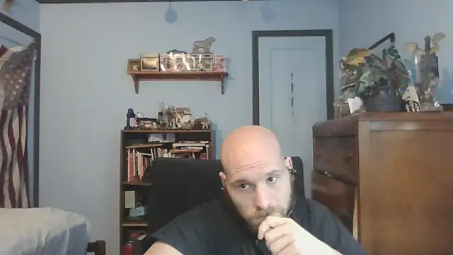 Snapshot of PDrents chatting on September 9, 2025, 6:18 pm PDrents online show from September 9, 2025, 6:18 pm