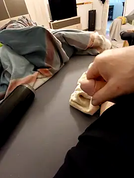 nikfu274 online show from April 11, 2026, 4:55 pm