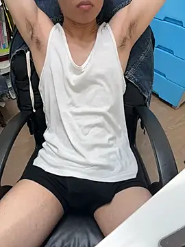 seniorrr2006 online show from March 27, 2026, 8:37 am