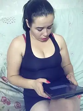 Snapshot of CutieMarine chatting on October 15, 2025, 9:42 am CutieMarine online show from October 15, 2025, 9:42 am