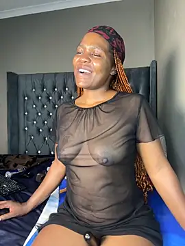 Snapshot of Kikie23 chatting on December 2, 2025, 11:45 pm Kikie23 online show from December 2, 2025, 11:45 pm