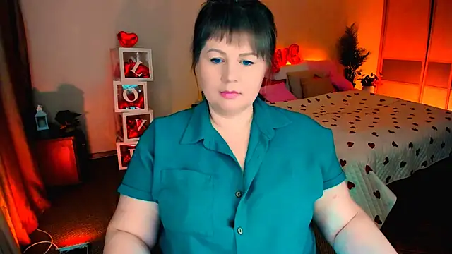 Snapshot of CrystaalStaar chatting on February 16, 2026, 8:16 pm CrystaalStaar online show from February 16, 2026, 8:16 pm