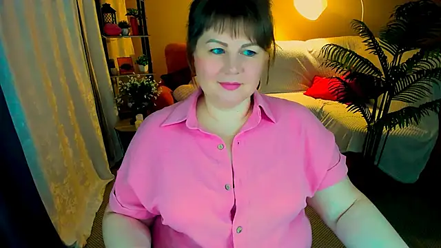 Snapshot of CrystaalStaar chatting on March 4, 2026, 7:42 pm CrystaalStaar online show from March 4, 2026, 7:42 pm